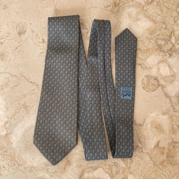 Authentic Hermes 100% Silk Tie Chain Pattern - Picture 3 of 8